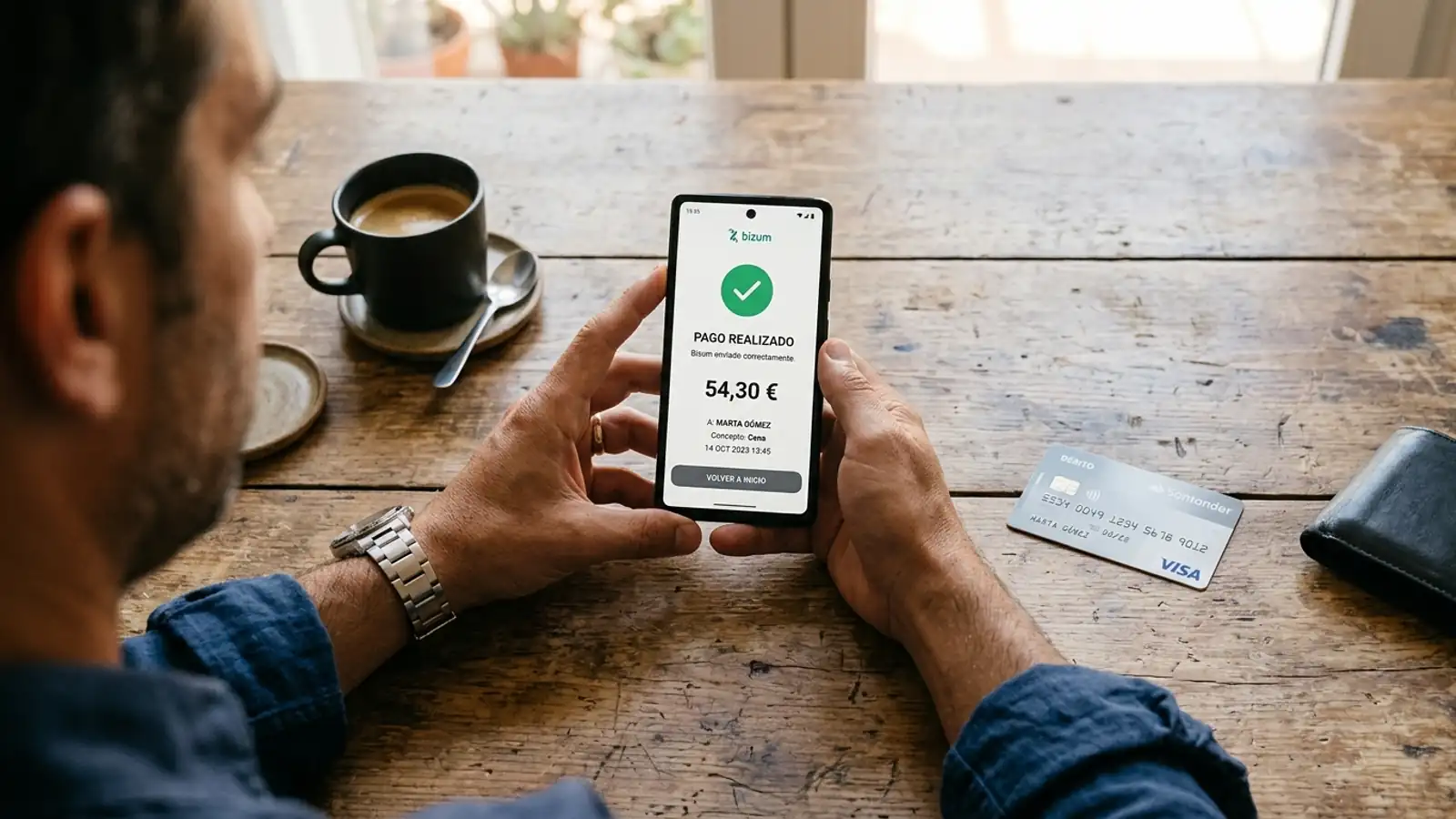 Usuario confirmando un pago de Bizum a bet365 desde la app de su banco